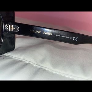 Women’s CELINE Black Frame 01 Sunglasses in acetate with polarized lesnes. BLACK